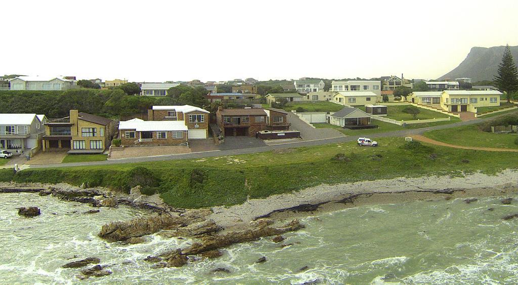 White Shark Lodge Kleinbaai Dış mekan fotoğraf